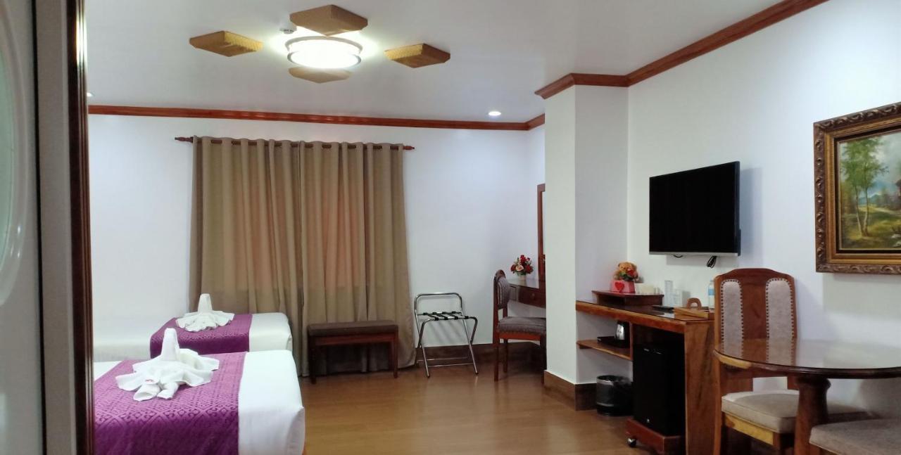 Cln Boutique Hotel Tacloban Exterior foto